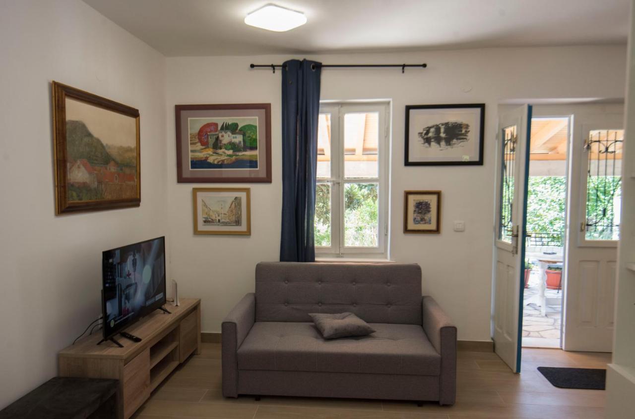 Studio Apartman Roza Стон Екстериор снимка